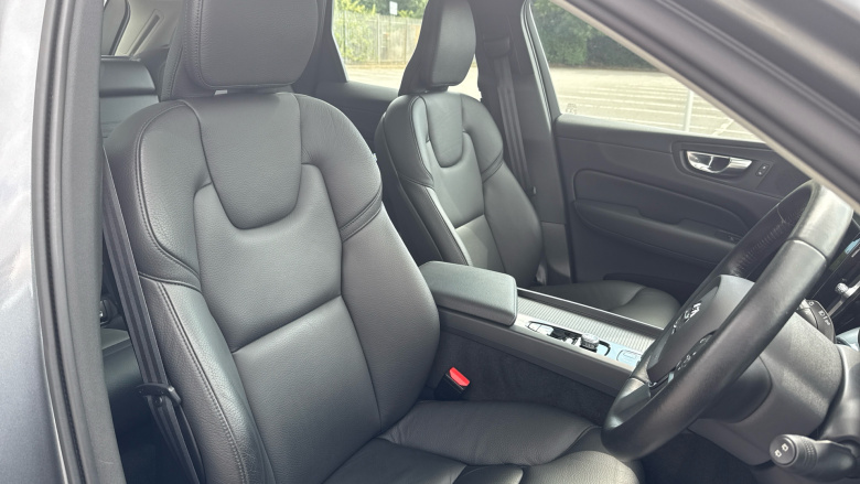 Volvo Xc60 2.0 T6 RC PHEV Inscription Expression 5dr AWD Auto Estate